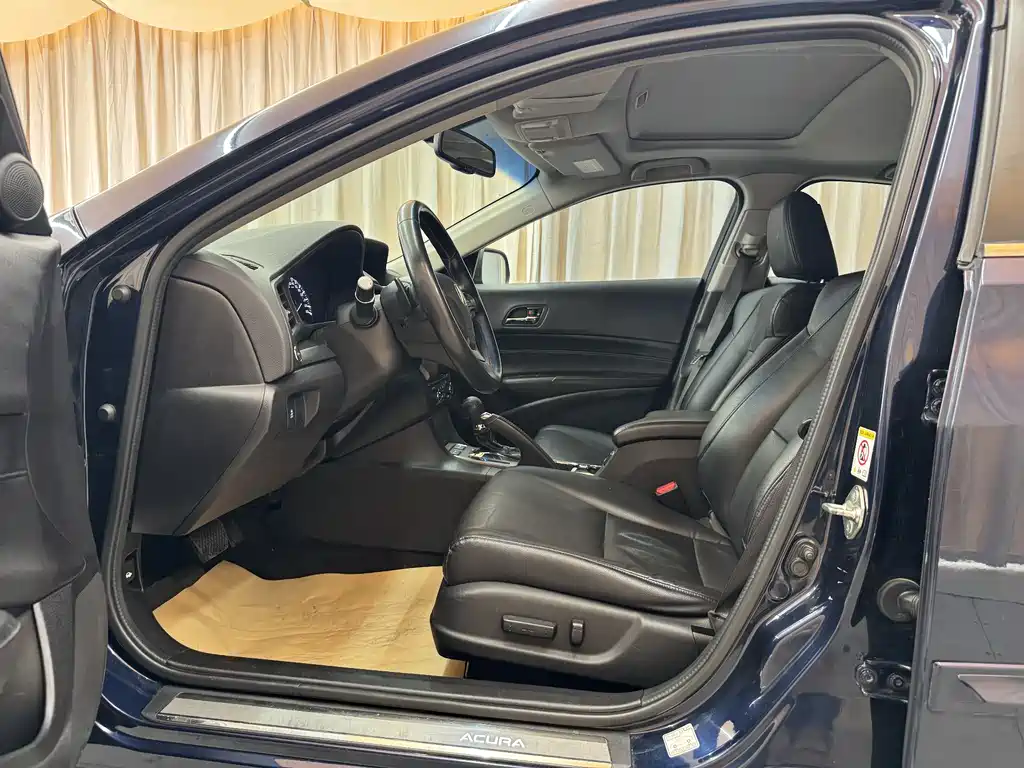 Acura ILX 2013 1.5L Hybrid купить на сайте DeffCars