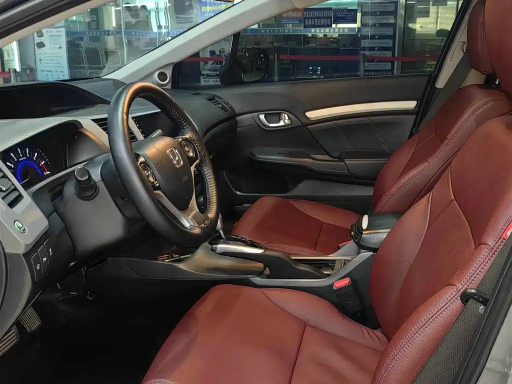 Civic 2013 10th Anniversary 1.8L Automatic Deluxe Edition купить на сайте DeffCars