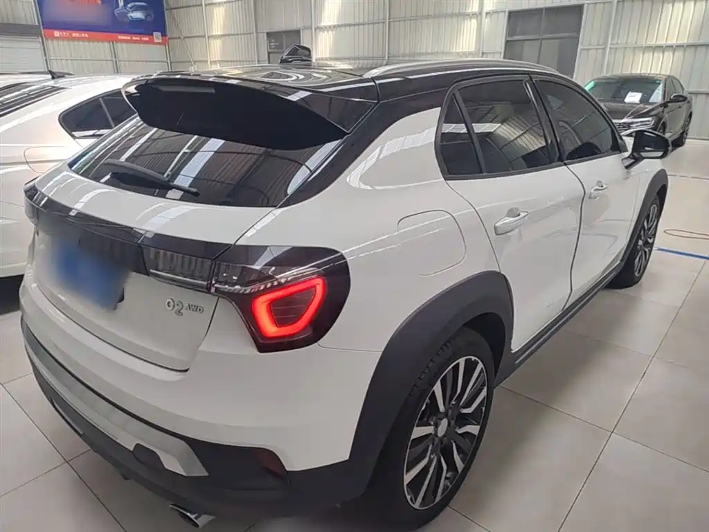Lynk & Co 02 2018 2.0T DCT four-wheel drive Pro version National V купить на сайте DeffCars
