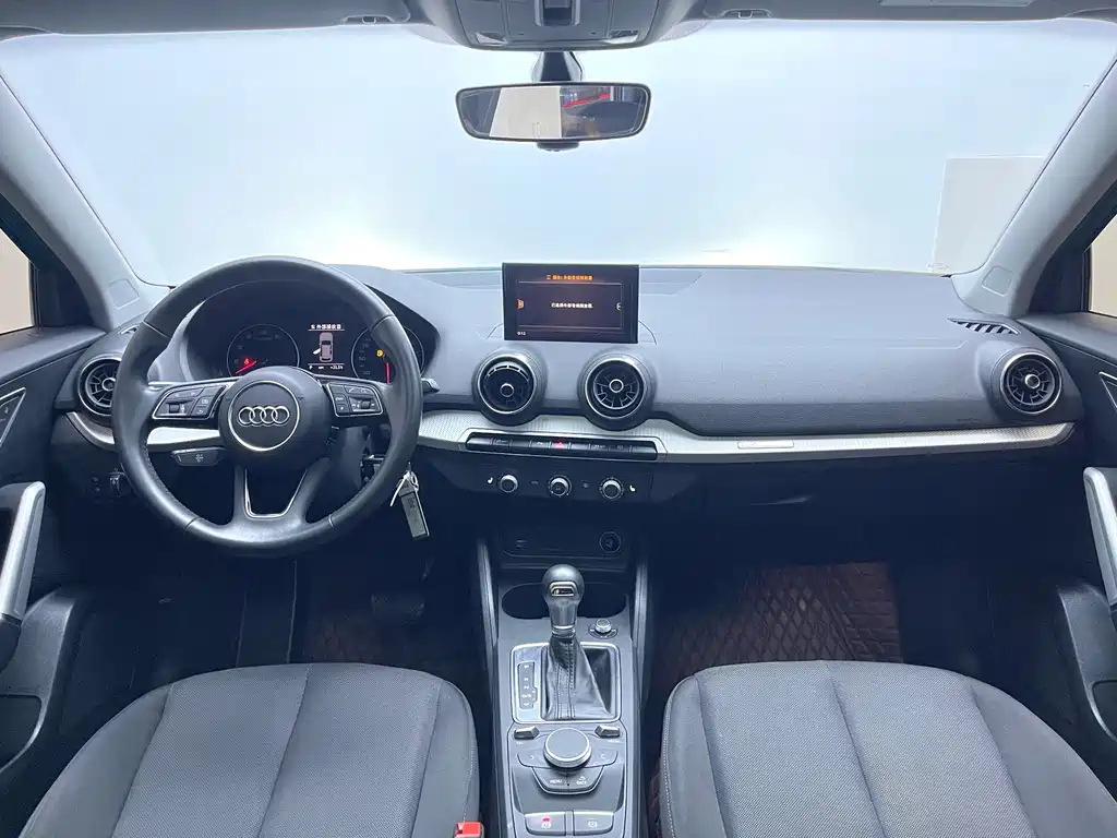 Audi Q2L 2021 35 TFSI luxury and dynamic model купить на сайте DeffCars