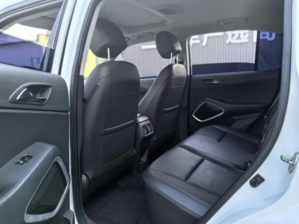 Beijing Hyundai ix35 2020 2.0L automatic two-wheel drive Zhiyong·Enjoy Edition купить на сайте DeffCars