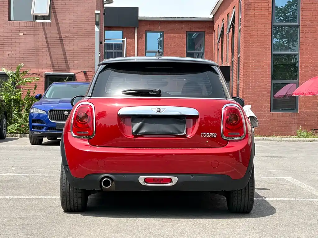 MINI 2018 1.5T COOPER Artist купить на сайте DeffCars