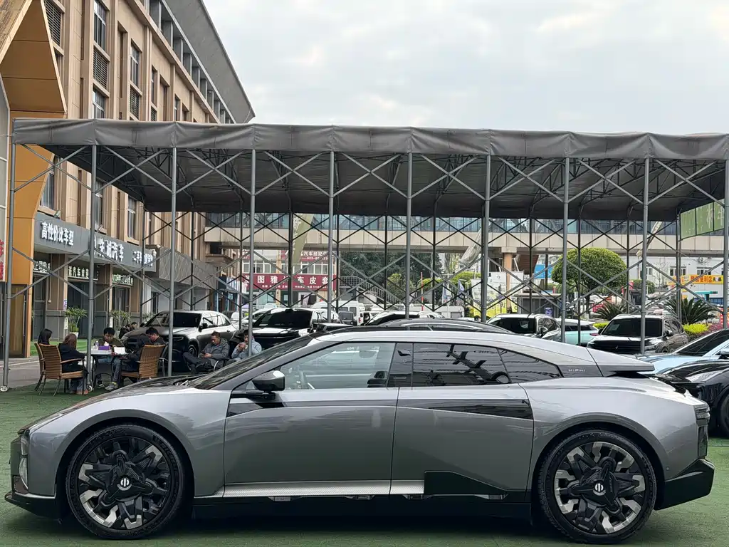Gaohe HiPhi Z 2023 five-seater version купить на сайте DeffCars
