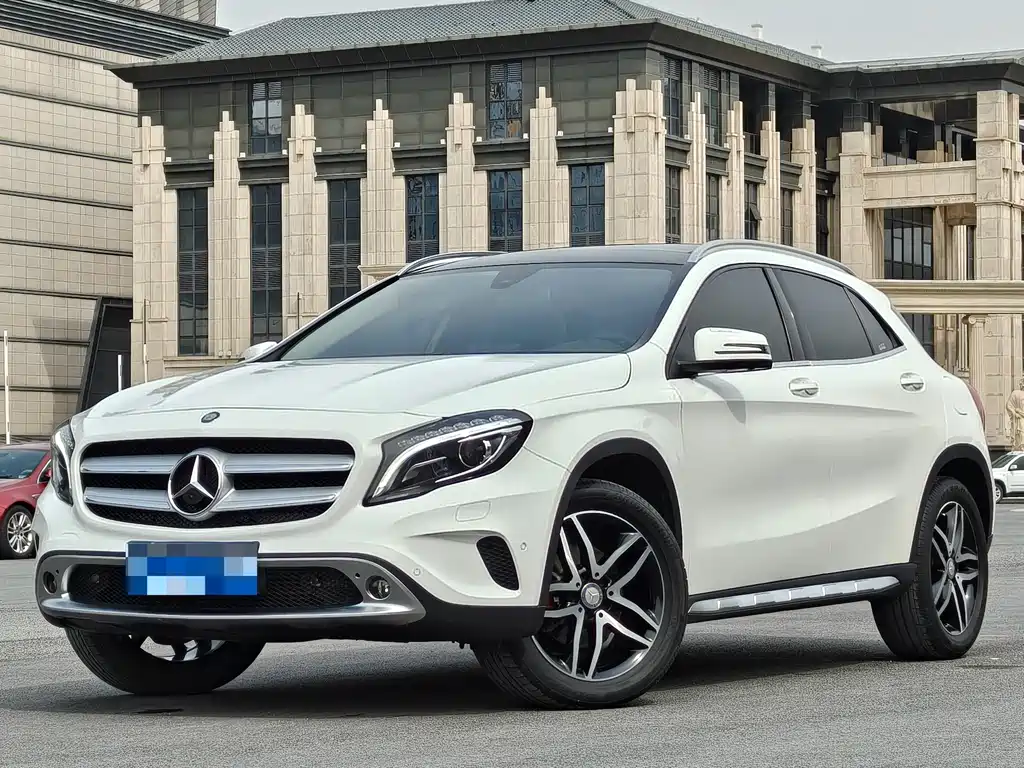 Mercedes-Benz GLA 2017 GLA 200 Fashion Model купить на сайте DeffCars