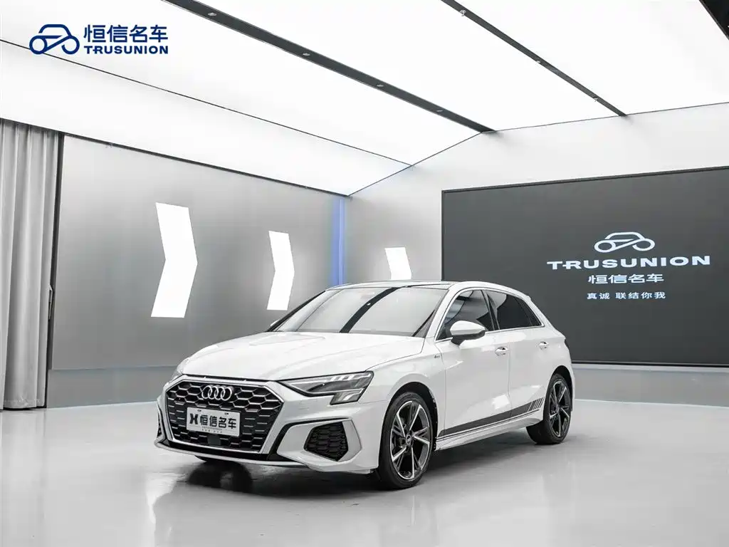 Audi A3 2024 Sportback 35 TFSI stylish and sporty купить на сайте DeffCars