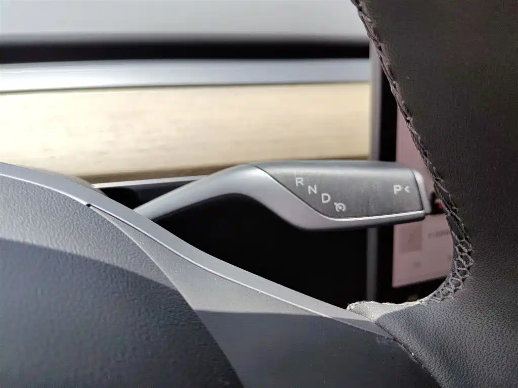 Model Y 2021 standard range rear-wheel drive version купить на сайте DeffCars