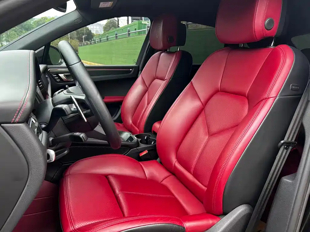 Macan 2024 Macan 2.0T купить на сайте DeffCars