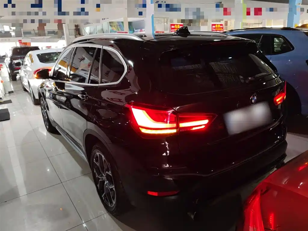 BMW X1 2020 sDrive20Li Exclusive Model купить на сайте DeffCars