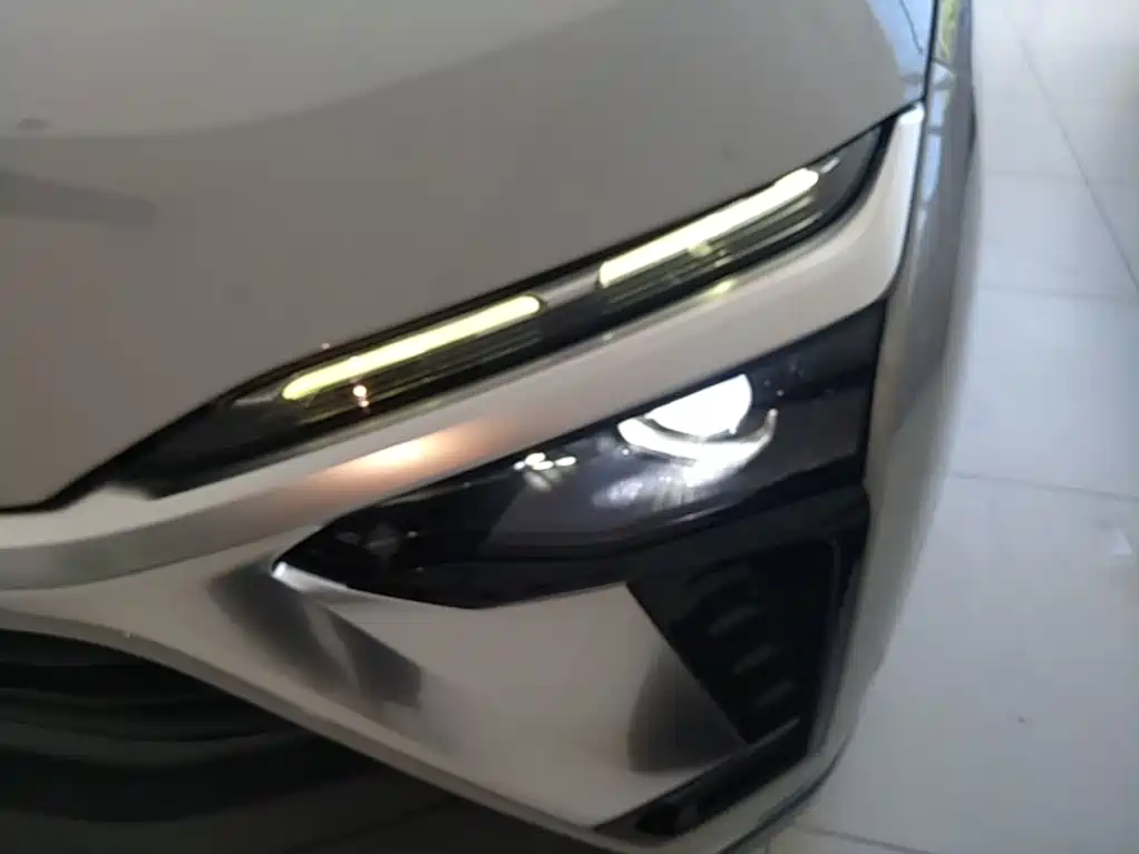 NIO ES8 2020 450KM six-seater version купить на сайте DeffCars