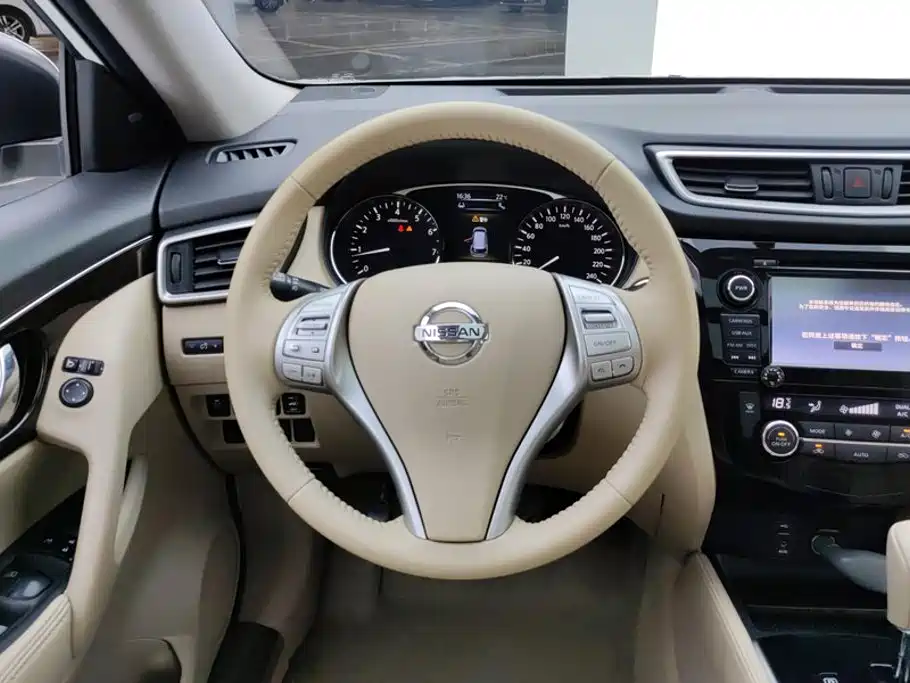 X-Trail 2014 2.5L CVT Extreme Edition 4WD купить на сайте DeffCars