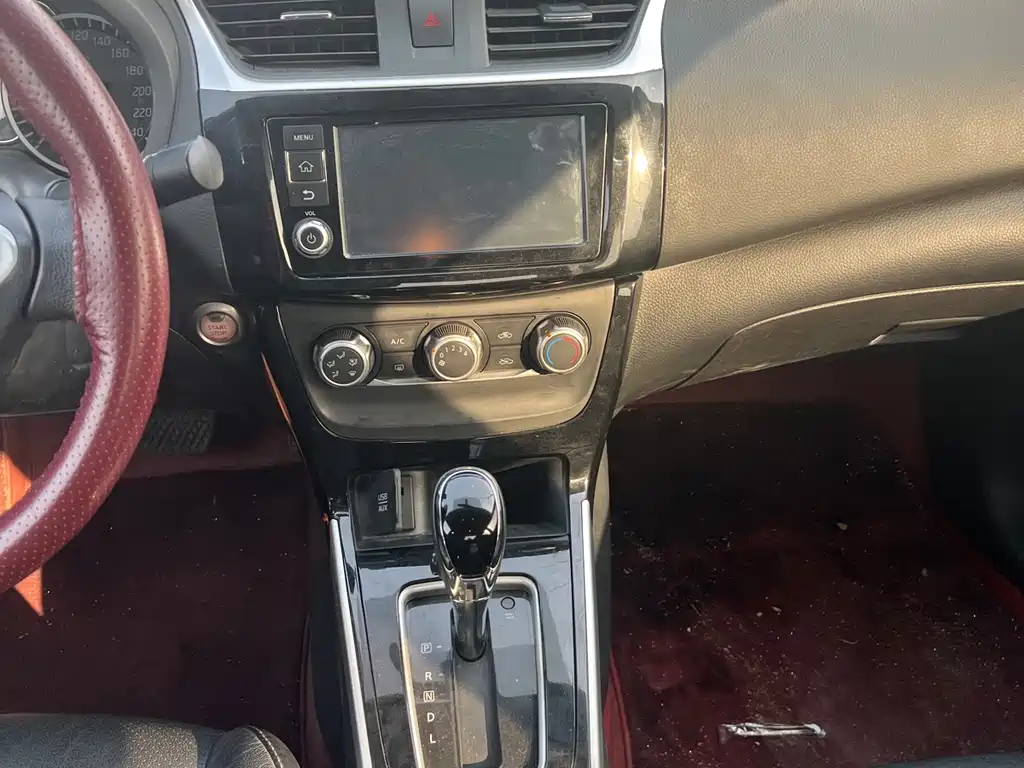 Sylphy 2018 1.6XV CVT Exclusive Edition купить на сайте DeffCars