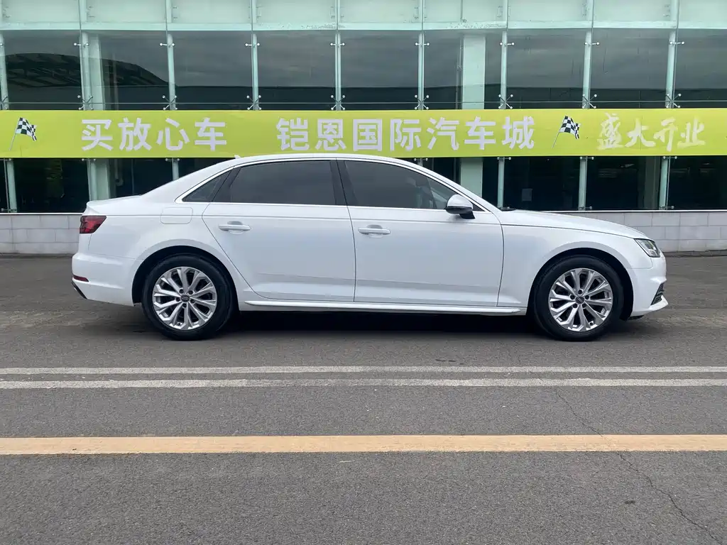 Audi A4L 2019 40 TFSI Enterprising National V купить на сайте DeffCars