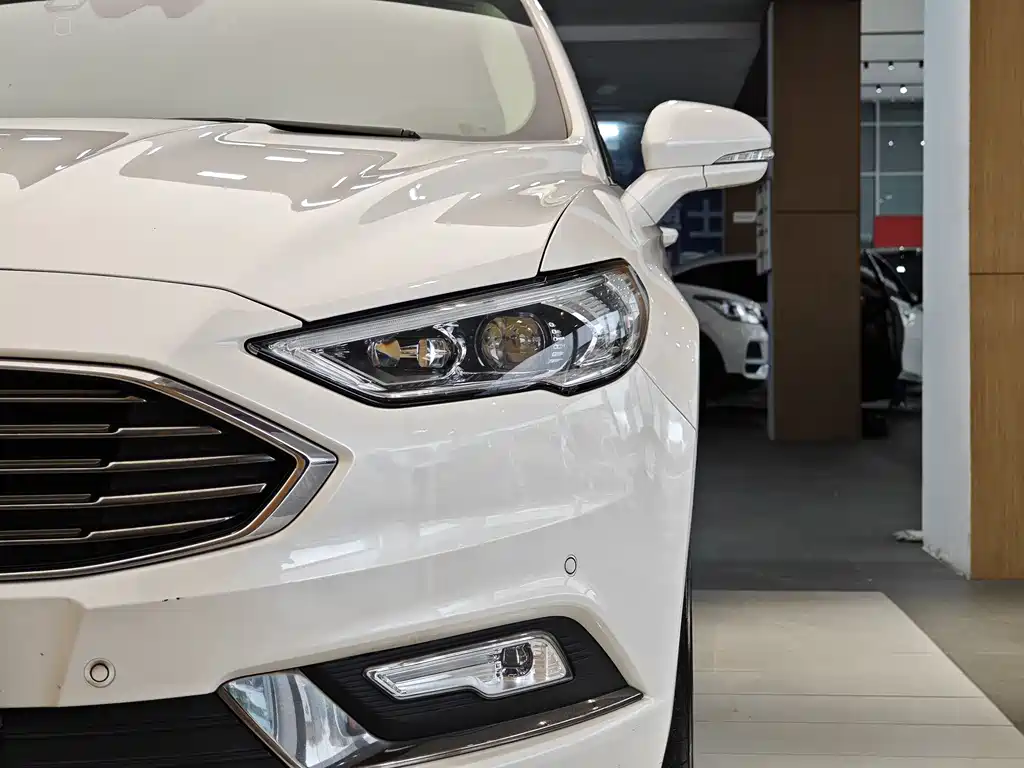 Mondeo 2018 EcoBoost 180 Cognac Special Edition купить на сайте DeffCars