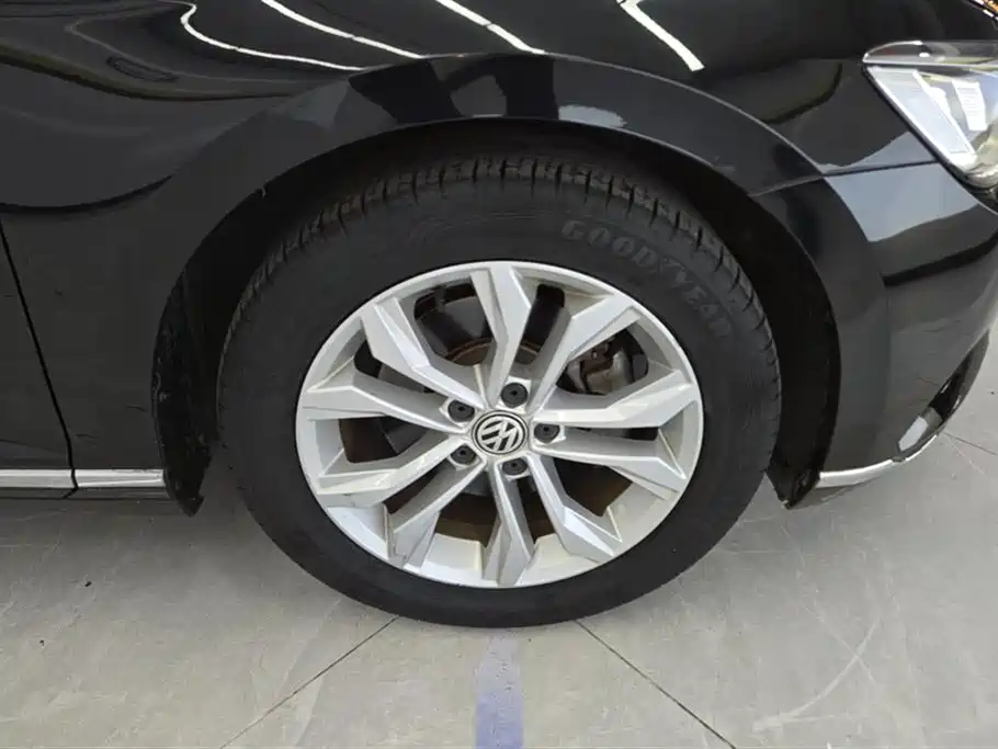 Magotan 2019 330TSI DSG luxury model National VI купить на сайте DeffCars