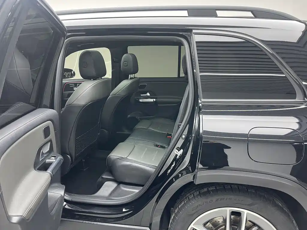 Mercedes-Benz GLB AMG 2021 AMG GLB 35 4MATIC купить на сайте DeffCars