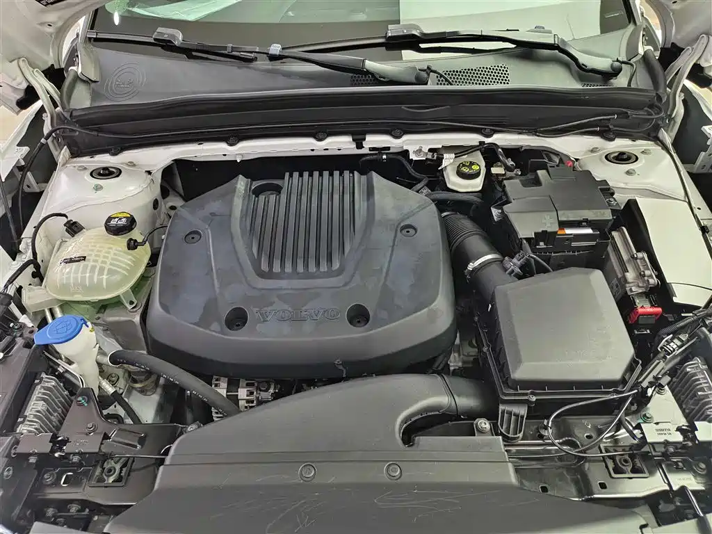Volvo XC40 2021 T3 Zhiyuan Luxury Edition купить на сайте DeffCars