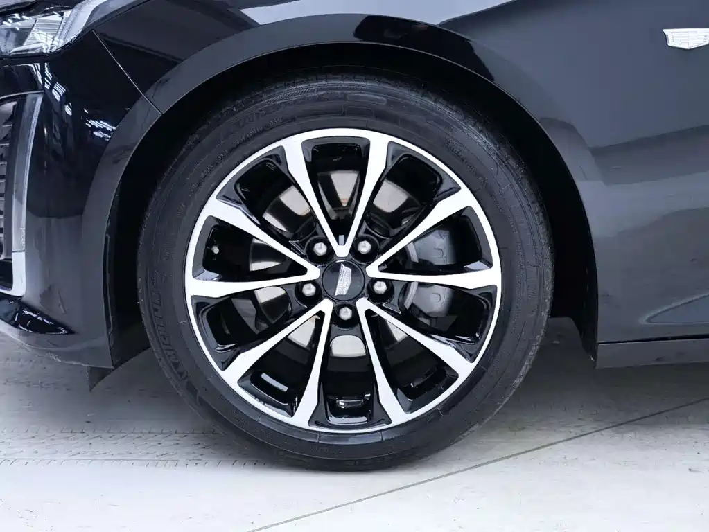 Cadillac CT5 2021 facelift 28T luxury model купить на сайте DeffCars