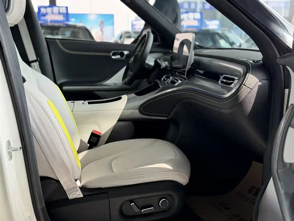 smart Elf #1 2022 Premium Edition купить на сайте DeffCars