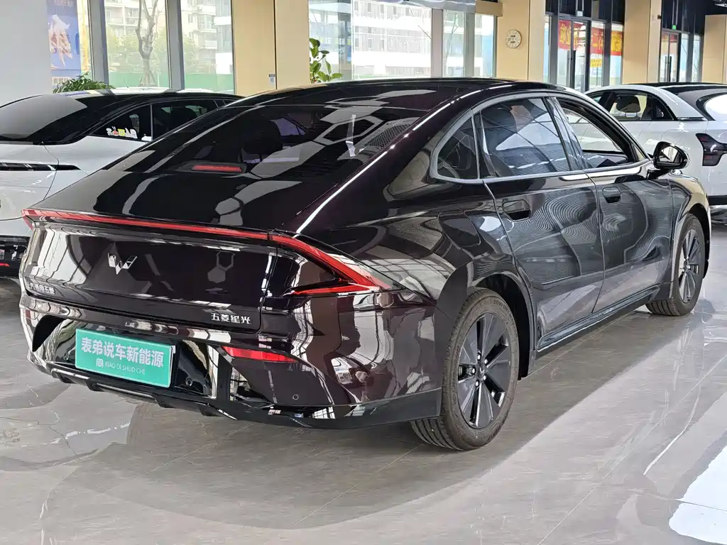 Wuling Starlight 2024 Co-creation Edition 150 Standard Type купить на сайте DeffCars