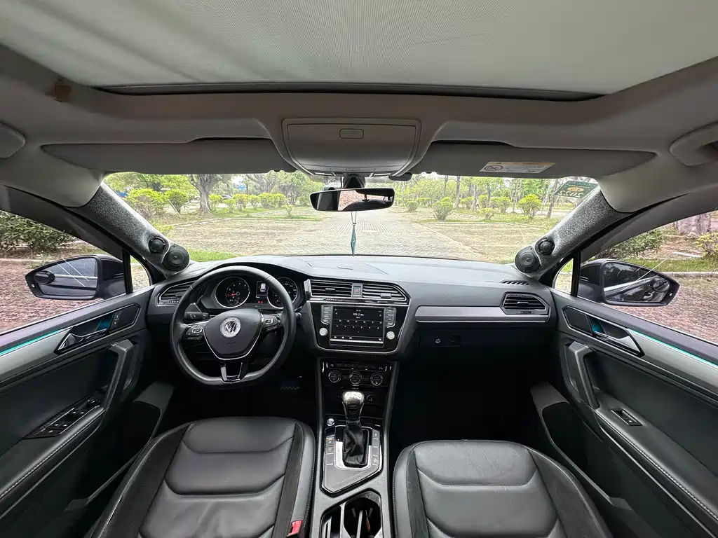 Tiguan L 2017 330TSI automatic two-wheel drive luxury version купить на сайте DeffCars