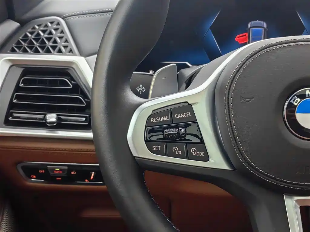 BMW X7 M60i 2023 xDrive M60i купить на сайте DeffCars