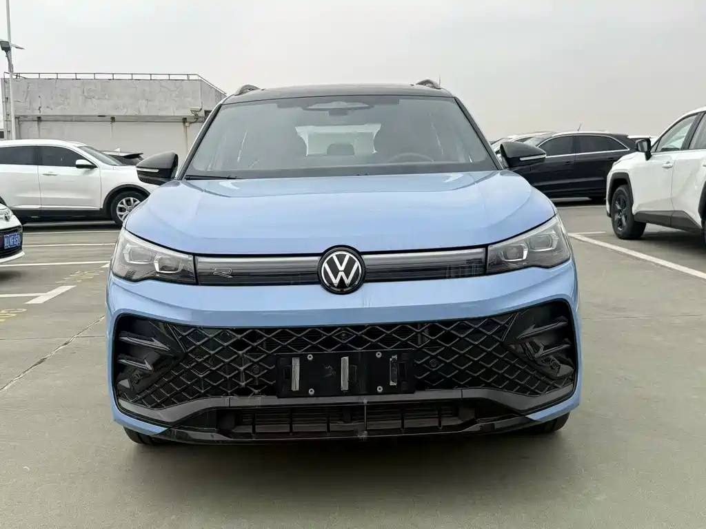 Tiguan L 2024 PRO 380TSI four-wheel drive R-Line Zhizun Edition купить на сайте DeffCars