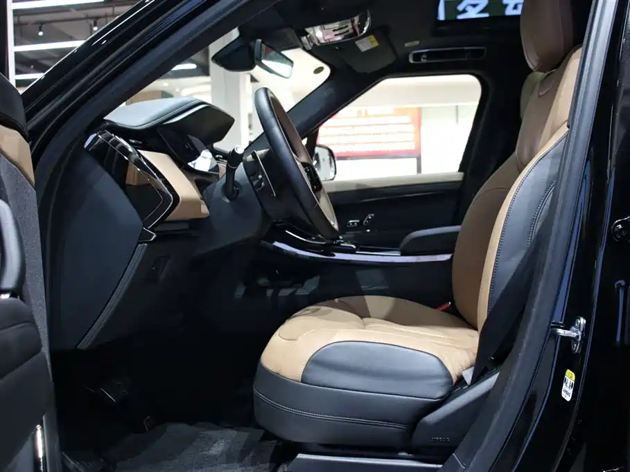 Range Rover Sport 2024 400PS Model Edition купить на сайте DeffCars