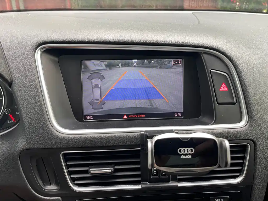 Audi Q5 2013 40 TFSI comfort type купить на сайте DeffCars