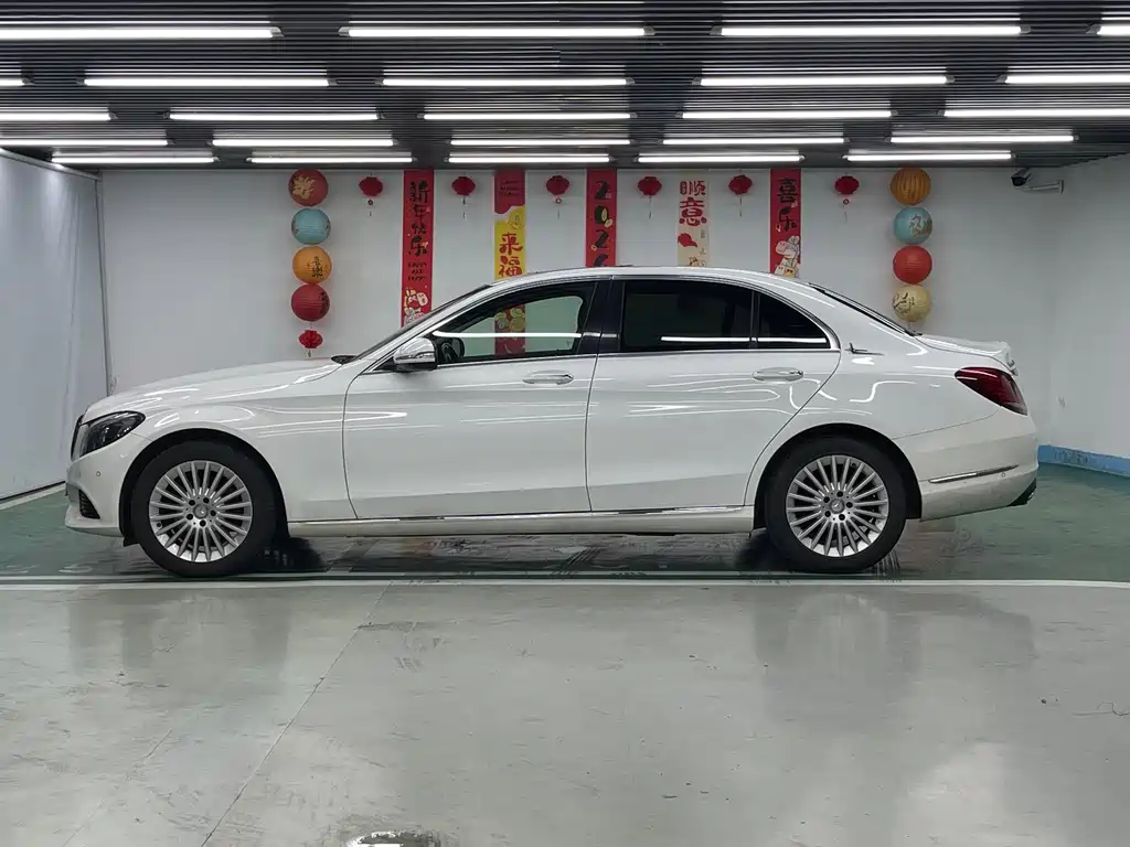 Mercedes C-Class 2015 Modified C 180L купить на сайте DeffCars