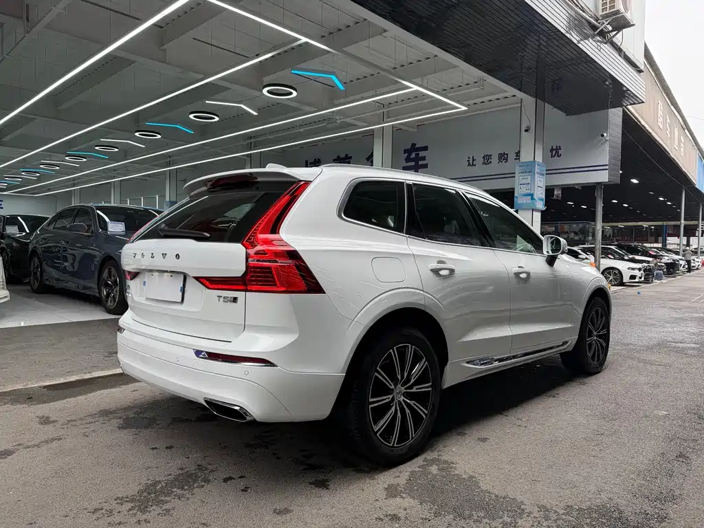 Volvo XC60 2018 T5 four-wheel drive Zhiya Luxury Edition купить на сайте DeffCars