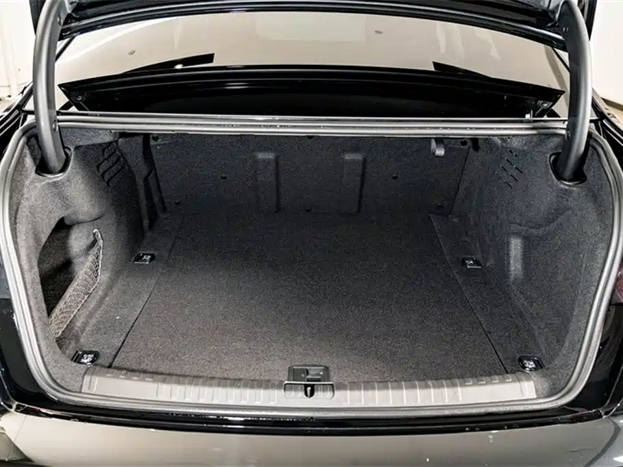 Audi A6L 2024 55 TFSI quattro exclusive dynamic model купить на сайте DeffCars