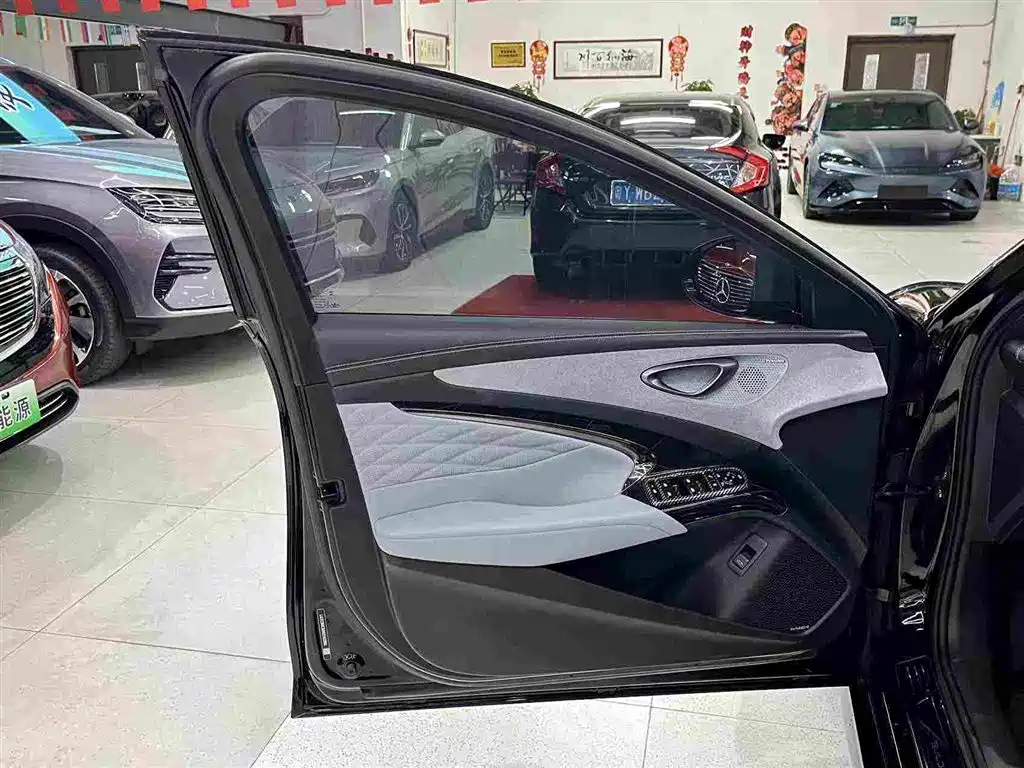 Seal 2023 Champion Edition 550km Premium Type купить на сайте DeffCars