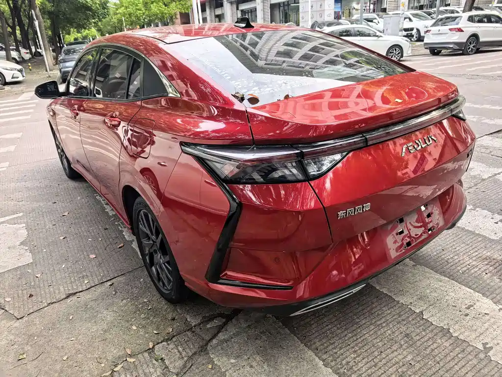 Yixuan 2020 230T automatic dazzling version купить на сайте DeffCars