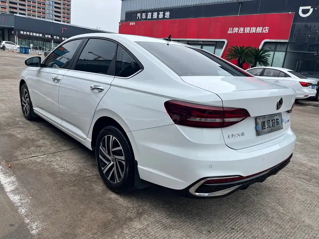 Lavida 2024 1.5L Automatic Starry Sky Five Million Edition купить на сайте DeffCars