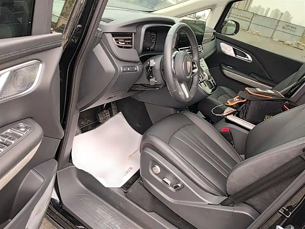 Hongqi HQ9 PHEV 2024 2.0T four-wheel drive business version купить на сайте DeffCars
