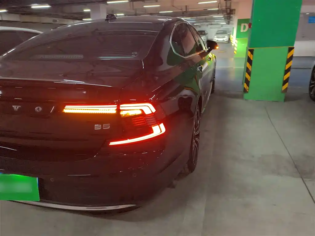 Volvo S90 2021 B5 Zhiya Luxury Edition купить на сайте DeffCars