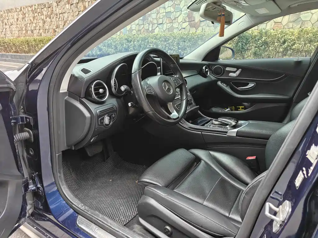 Mercedes-Benz C-Class 2015 facelift C 200 L sporty купить на сайте DeffCars