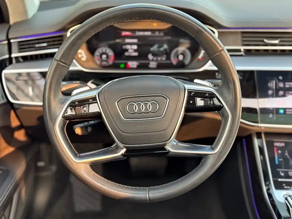 Audi A8 2024 A8L 50 TFSI quattro Premium Selection купить на сайте DeffCars
