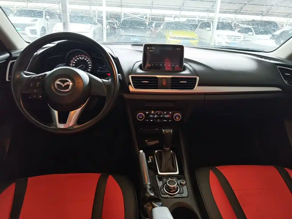Mazda Axela 2016 sedan 1.5L automatic luxury model купить на сайте DeffCars