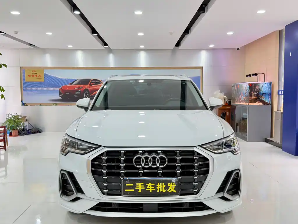 Audi Q3 2023 facelift 40 TFSI stylish and dynamic купить на сайте DeffCars