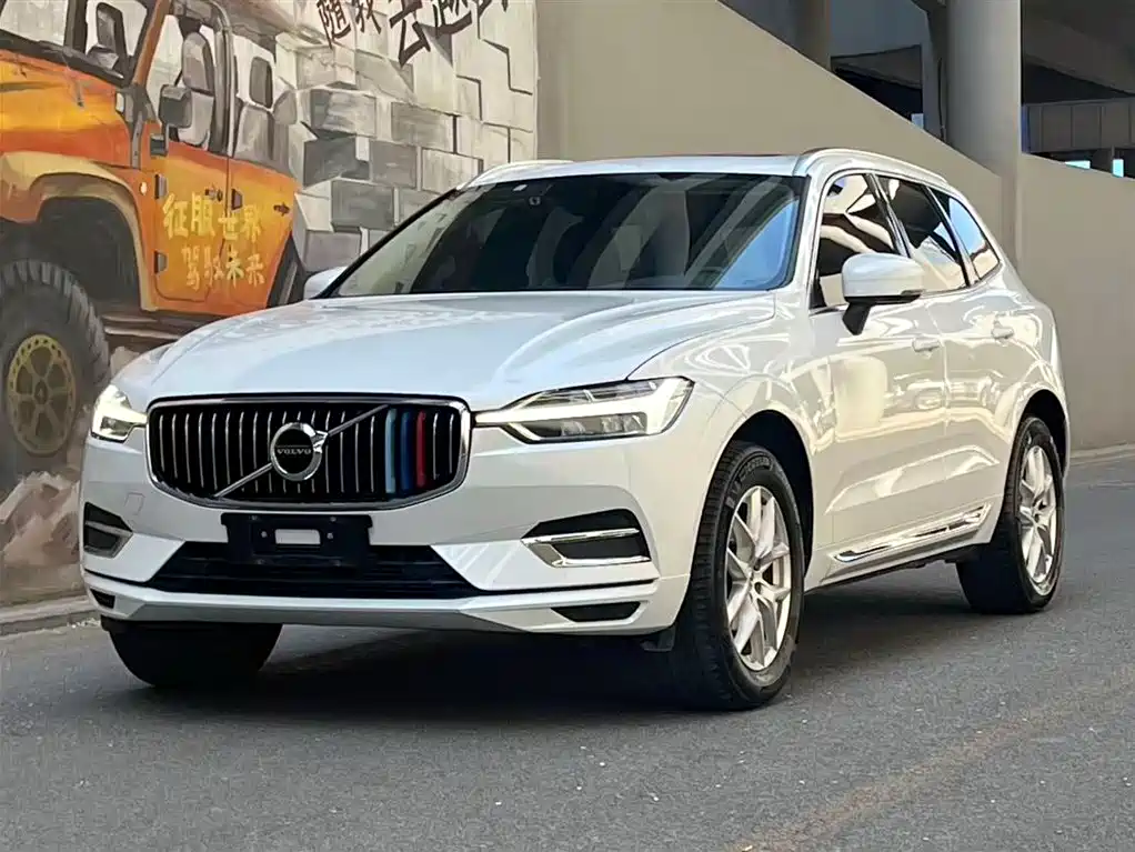 Volvo XC60 2018 T5 Four-wheel Drive Smart Edition купить на сайте DeffCars