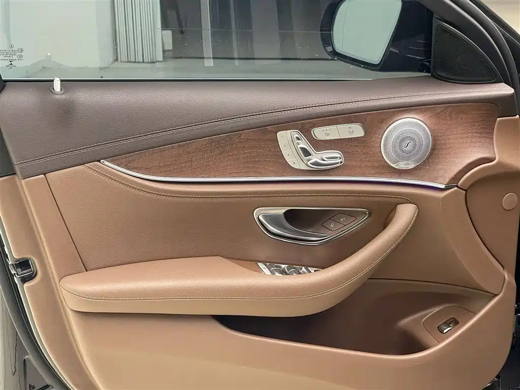 Mercedes-Benz E-Class 2020 E 300 L Luxury Model купить на сайте DeffCars
