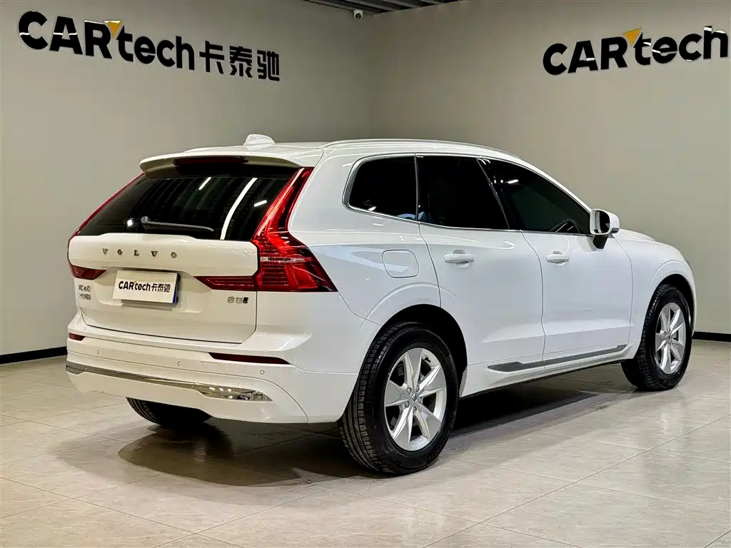 Volvo XC60 2022 B5 four-wheel drive Zhiyi Luxury Edition купить на сайте DeffCars