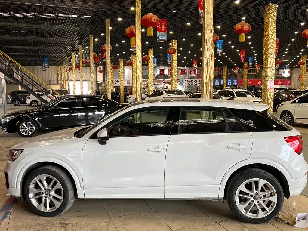 Audi Q2L 2021 35 TFSI fashionable and dynamic купить на сайте DeffCars