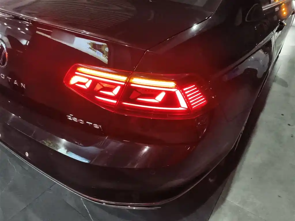 Magotan 2025 model 280TSI DSG comfort model купить на сайте DeffCars