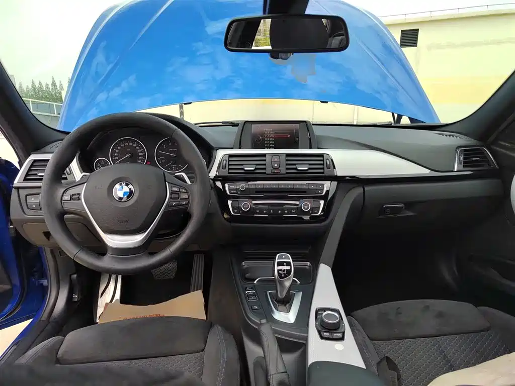 BMW 3 Series 2017 320i M Sports купить на сайте DeffCars
