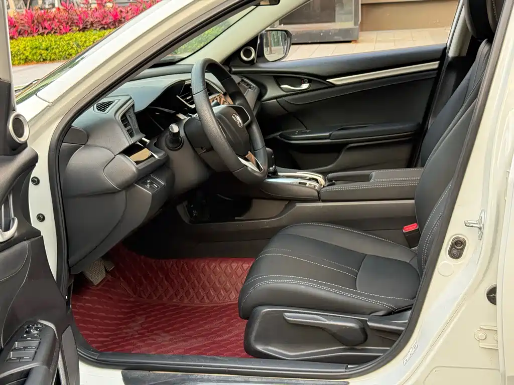 Civic 2016 220TURBO CVT Deluxe Edition купить на сайте DeffCars