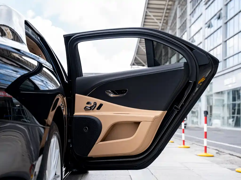 Flying Spur 2022 4.0T V8 Standard Edition купить на сайте DeffCars