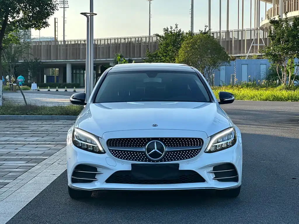 Mercedes-Benz C-Class 2020 facelift C 260 L sports version купить на сайте DeffCars