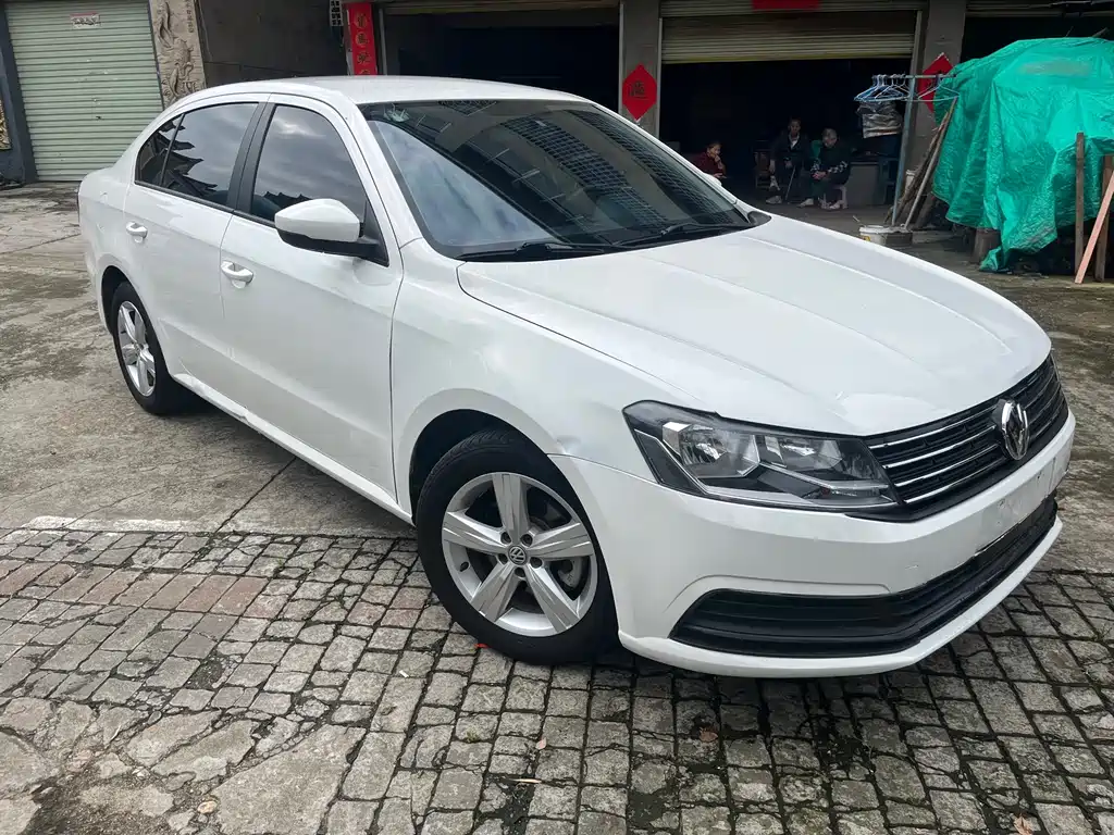 Lavida 2017 1.6L automatic fashion version купить на сайте DeffCars
